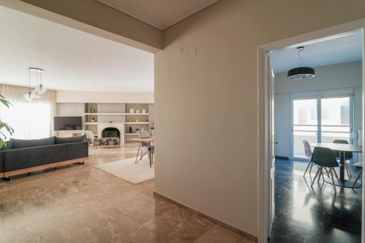 Sea Front Luxury Apartment Patras Luaran gambar