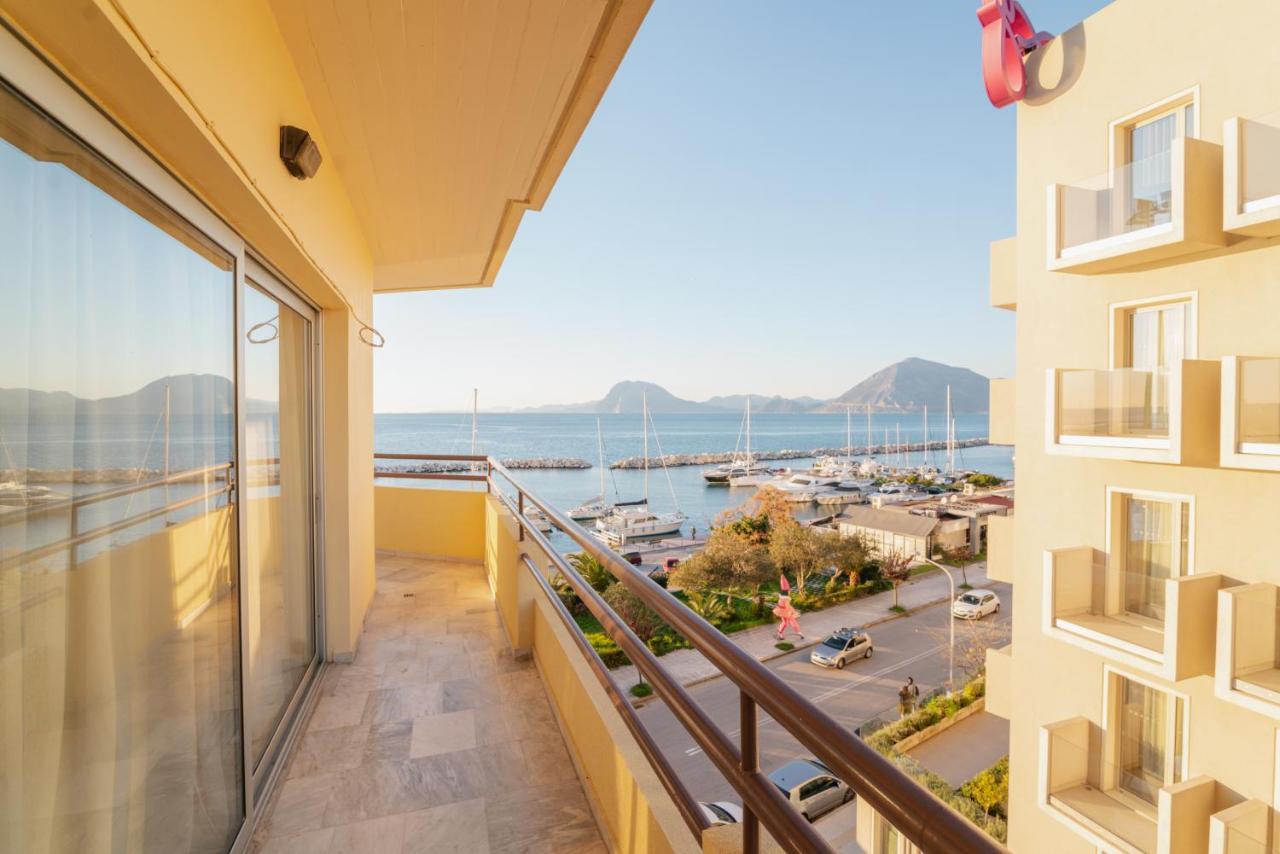 Sea Front Luxury Apartment Patras Luaran gambar
